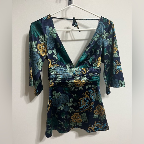 Guess Kimono Silk Top - Picture 1 of 4